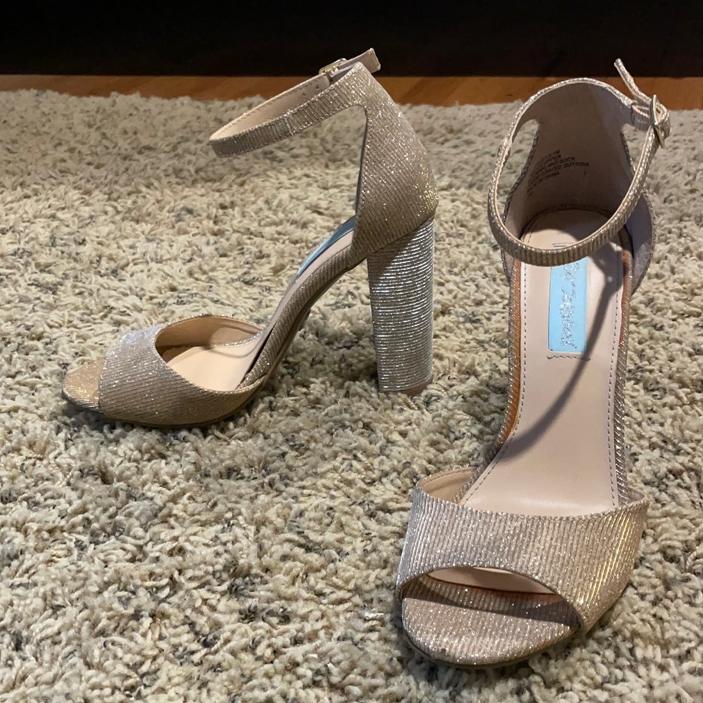 Betsey Johnson Carly dress heels